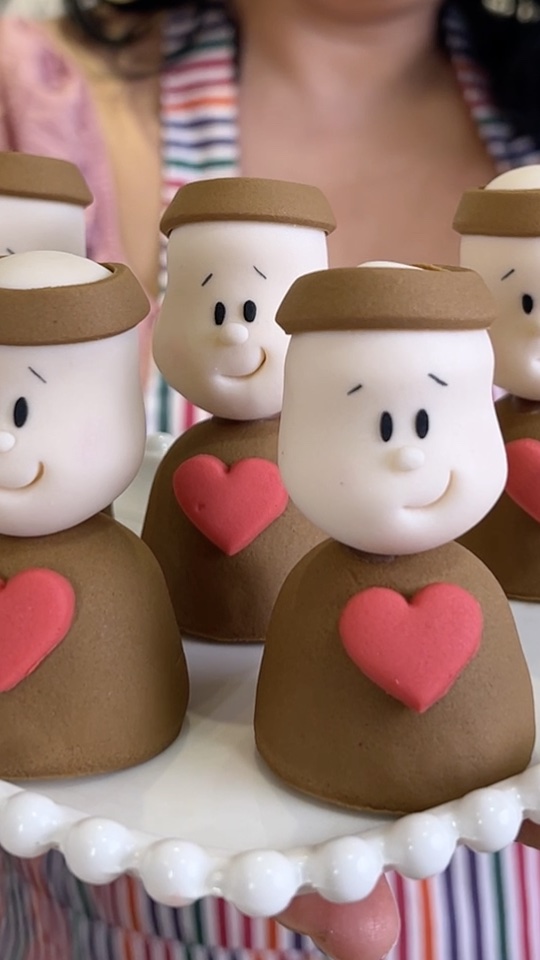 Doces personalizados de noivinhos para casamento